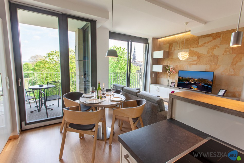 płayty z kamienia naturalnego